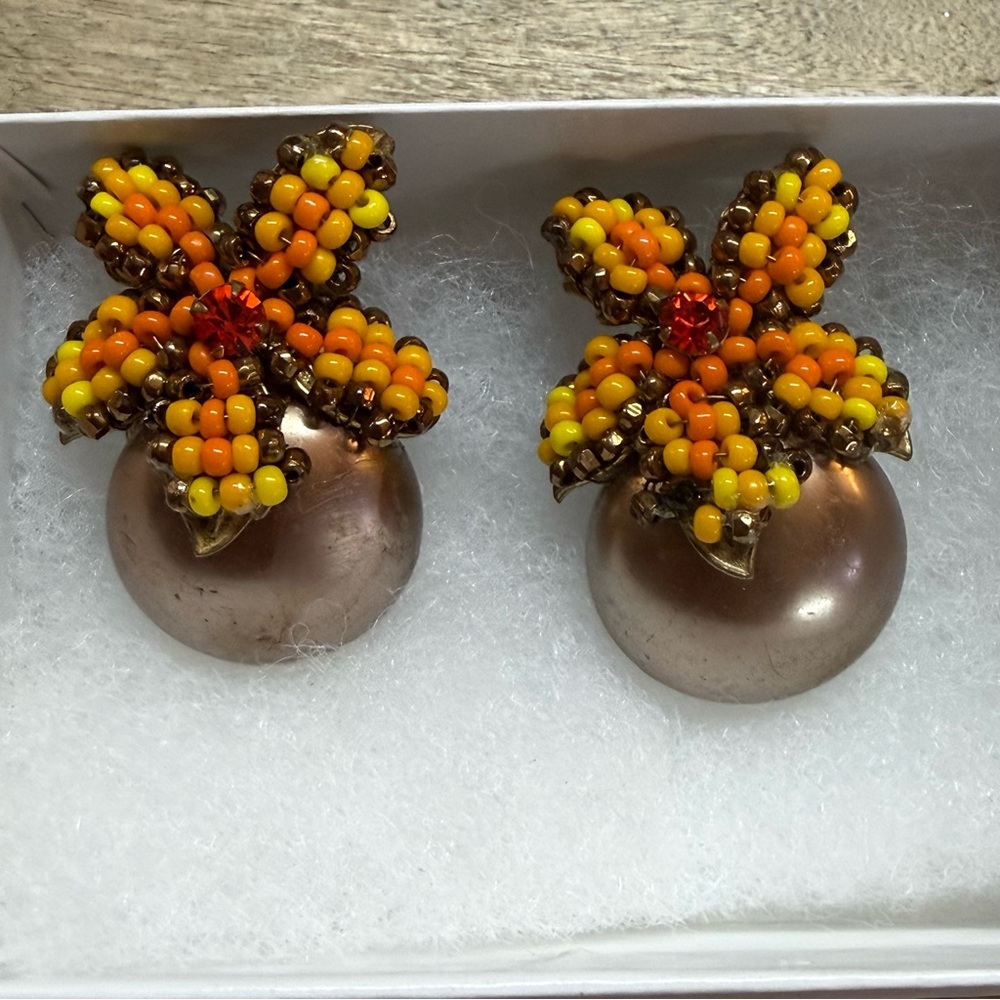 MIRIAM HASKELL Vintage Beaded Clip Earrings